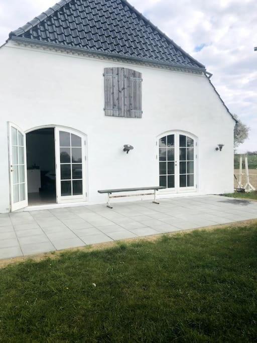 Bed and Breakfast Ronnekaer Vester-Skerninge Esterno foto